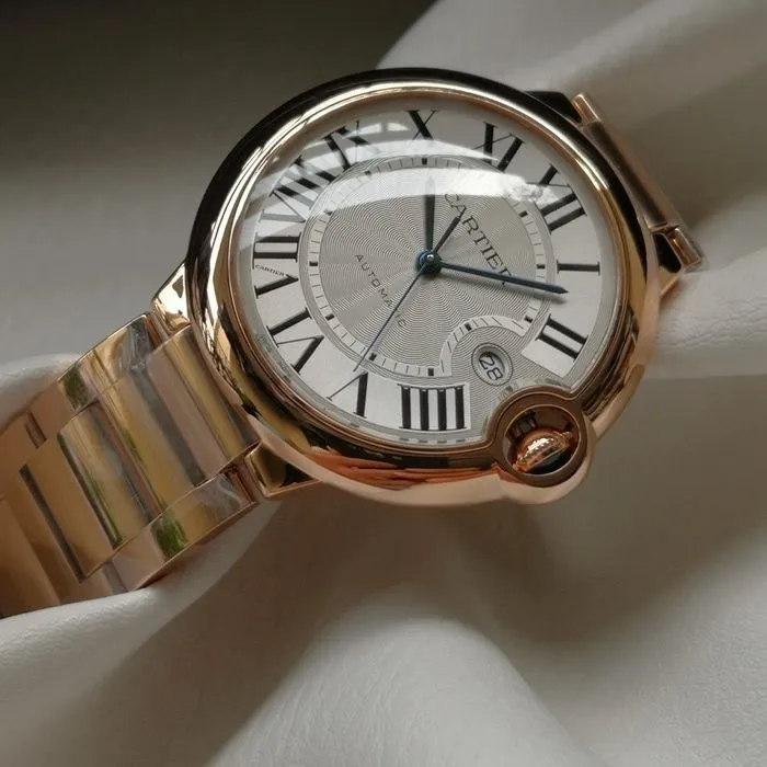 top-tier watch Cartier men's white dial blue balloon series steel bracelet watch front view