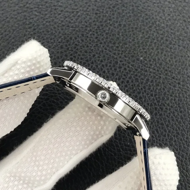 GF Factorytop-tier watch Jaeger-LeCoultre women's white dial blue belt dating series leather strap watch front view