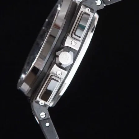 Front view of Dachang high-quality replicaAPFAudemars PiguetRoyal Oak offshore black dial26400ceramicchronograph watch devoted to research and development