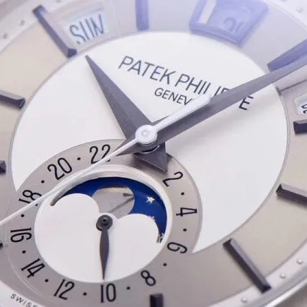 GR factory top-tier watch Patek Philippe top-tier version 5205G-013 complex function series white steel white bottom men's watch detail shots