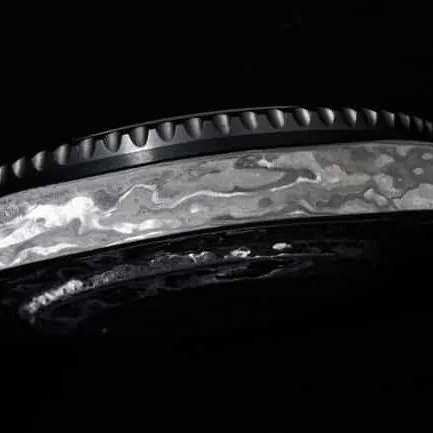 Big factory high-quality replicaVS new product Rolex GMT-Master unique carbon fiber pattern watch front view