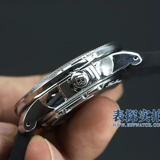 Blancpainreplica watchGS Fifty Fathoms Non-radiation Barracuda Side Thickness