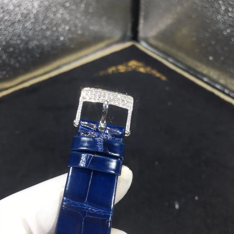 Van Cleef & Arpels ladies' watch South African real diamond blue crocodile leather clasp picture