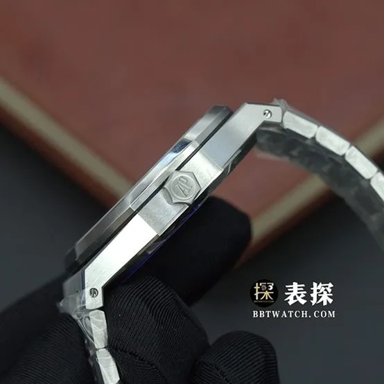 ZFRoyal OakAudemars Piguet1:1replica watch blue dialsteel bracelet model 15500ST.OO.1220ST.01braceletlive photos