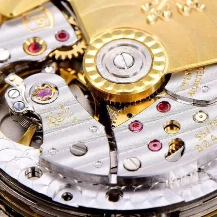 GR factory top-tier watch Patek Philippe top-tier complex function series version 5205G-013 rose gold plate white background men's mechanical watch front view