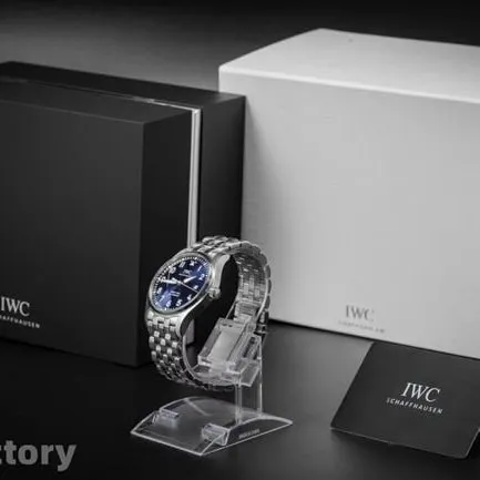 V7 factory IWC top-tiersuper watch men's blue dialsteel bracelet mark eighteen series automatic movement watch front view