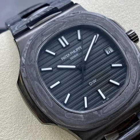 The aesthetic presentation of top-tier replicaPatek PhilippeNautilusblack dial5711 carbon fiber clasp diagram