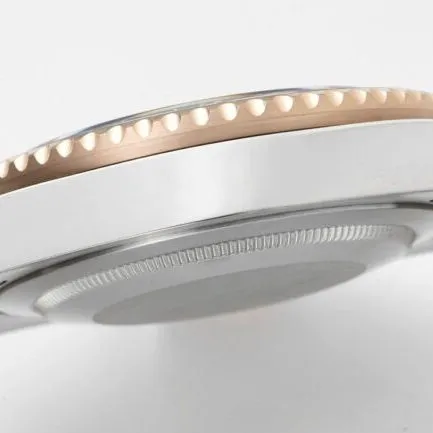 GS factory top-tier watch RolexGMT-Master root beer ring rose gold black bottom men's watch front view