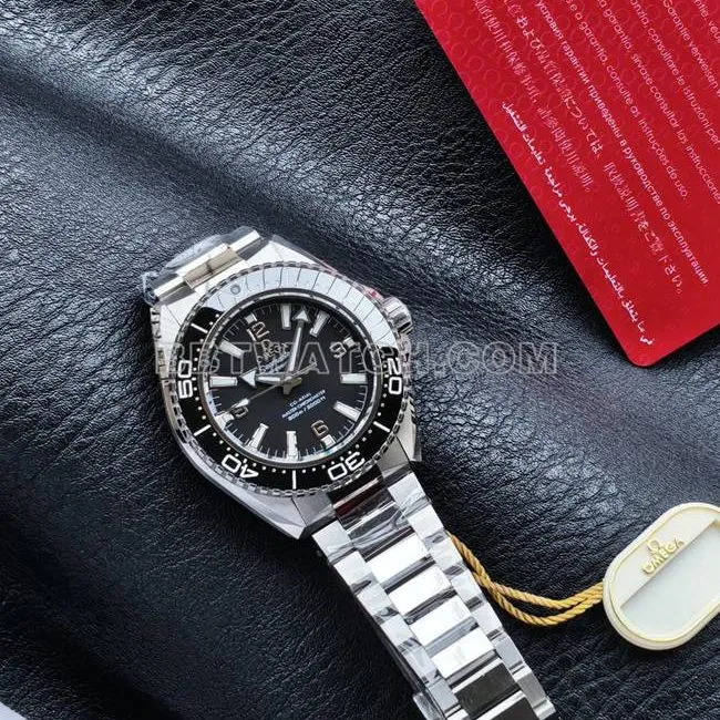 VS Factory optimal watch Seamaster 600m black dial black bezel steel braceletfront live photo