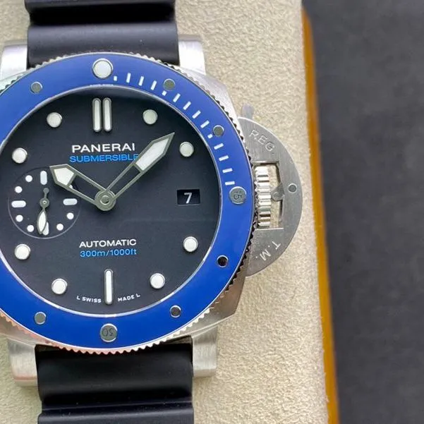 Paneraitop-tier watch Little Blue Ghost PAM1209 series men's mechanical deep blue watch front view