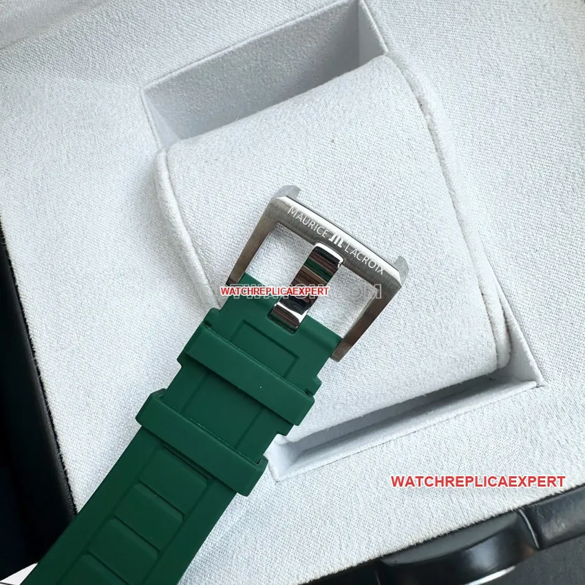 Maurice Lacroix AIKON AI6057 43mm Green