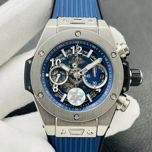 top-tier replicaHublot Big Bang Series 44MM silver case blue rubber watch movement picture