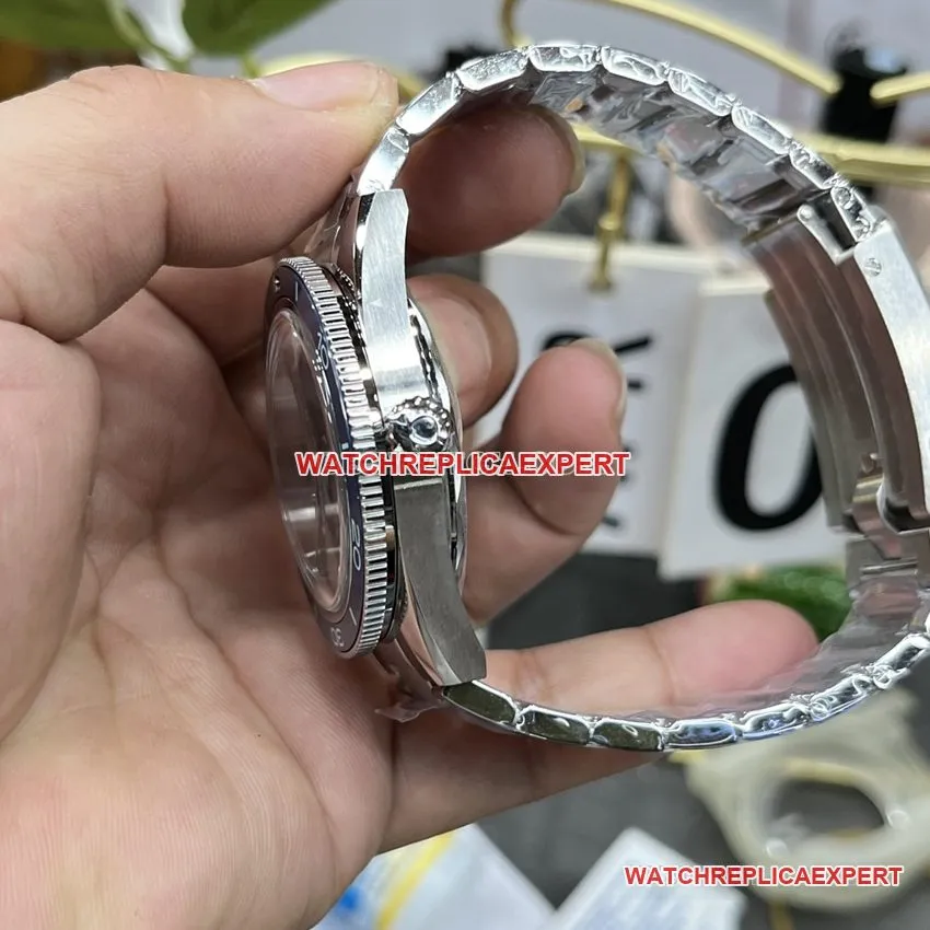 VS FactoryOmegaSeamaster1:1top-tier replicablue dial234.30.41.21.03.002front live photo