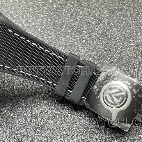 Frank Muller ABF factory collectible watch V45black dial black shell leather braceletfront live photo