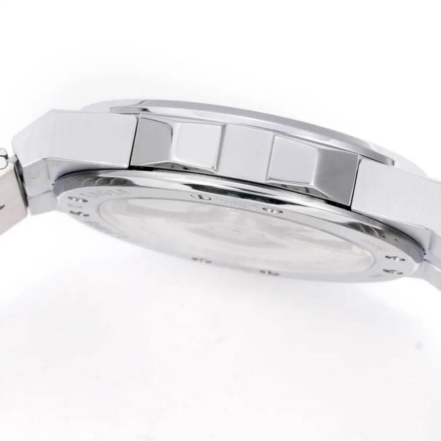 Chopardtop-tier watch GH factory Xueshan Aoyi 41mm diamond plate color sapphire crystal ring steel bracelet model front live photo