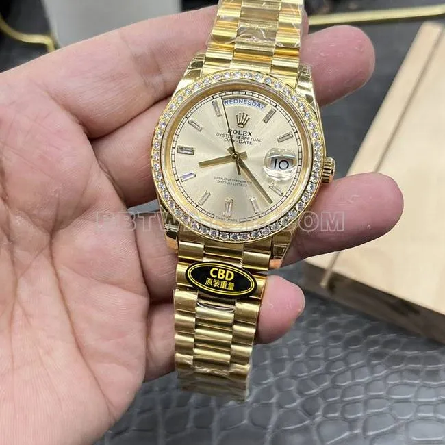 collectible watch CBD factory gold plate RolexDay-Dateyellow golddiamond bezel3255 mechanical front live photo