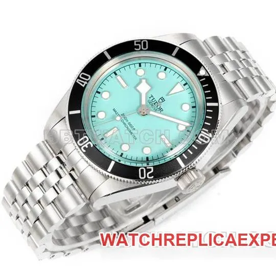 Tudor1:1replica watch 3T factory Biwan ice blue dial 41mm stainless steel steel bracelet model front live photo