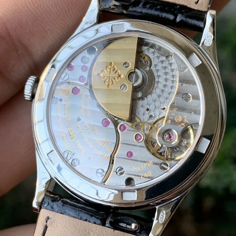 Patek Philippereplica watch 5088 series engraved men's mechanical watch front view
