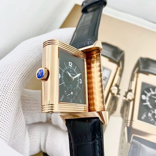 Jaeger-LeCoultretop-tier watch men's flip series white dial black belt manual winding watch front view