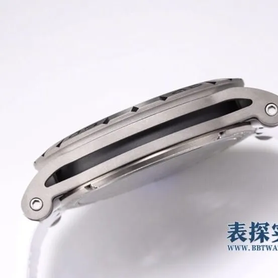 Roger Dubuis ceiling watch,bbr king watch,front view