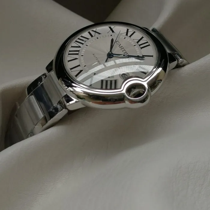 top-tier watch Cartier men's white dial blue balloon series steel bracelet watch front view