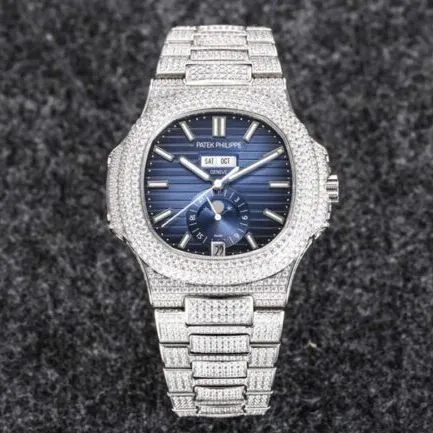 top-tier replicaPatek Philippe sporty and elegant baby's breath series Nautilus full diamond white steel blue dial men's mechanical watch front view