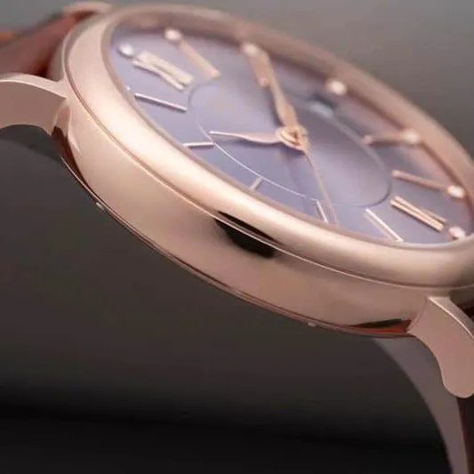 Front view of the IWC top-tierladies' watch, the Portofino top-tierladies' watch for women