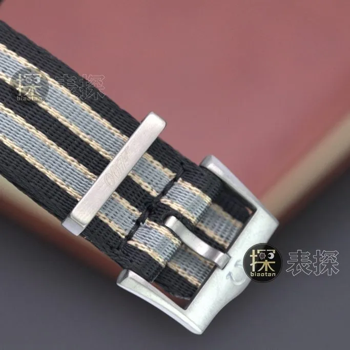 Omega1:1replica watch.vsSeamasterreplica watch,side view
