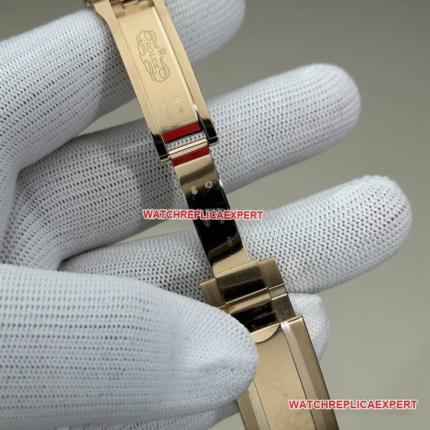 Clean factory Rolex Daytona super A imitation black plate rose gold rubber models 126515 front real picture