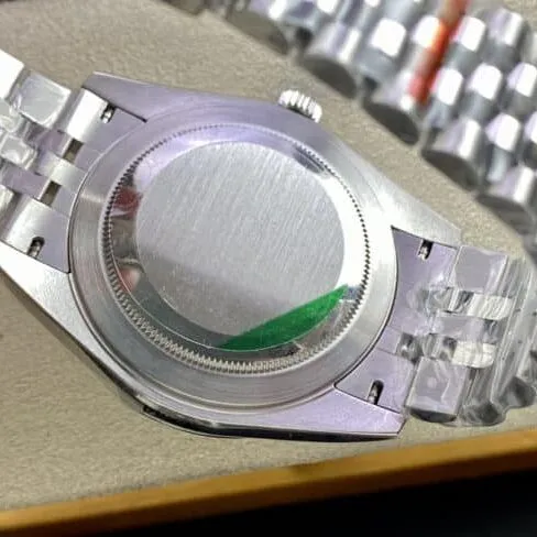 top-tier replica2022 official new color matching RolexDatejust41mmgreen dial men's mechanical watch front view