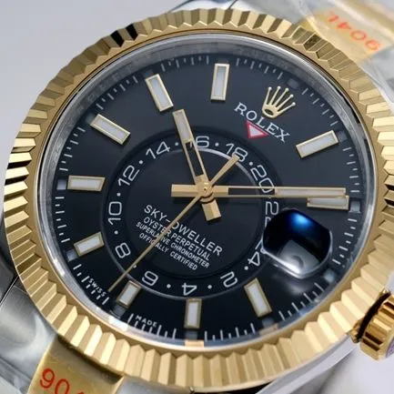 Top-tier Rolex men's black dial gold belt Navigator series automatic movement watch front view