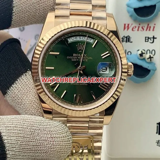 1:1replica watch Rolexrose goldPPM factory Day-Date mechanical green dial Roman numerals front live photo