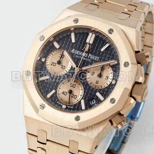 APS factoryAudemars PiguetRoyal Oaksuper cloneblue dialchronographrose gold26240front live photo