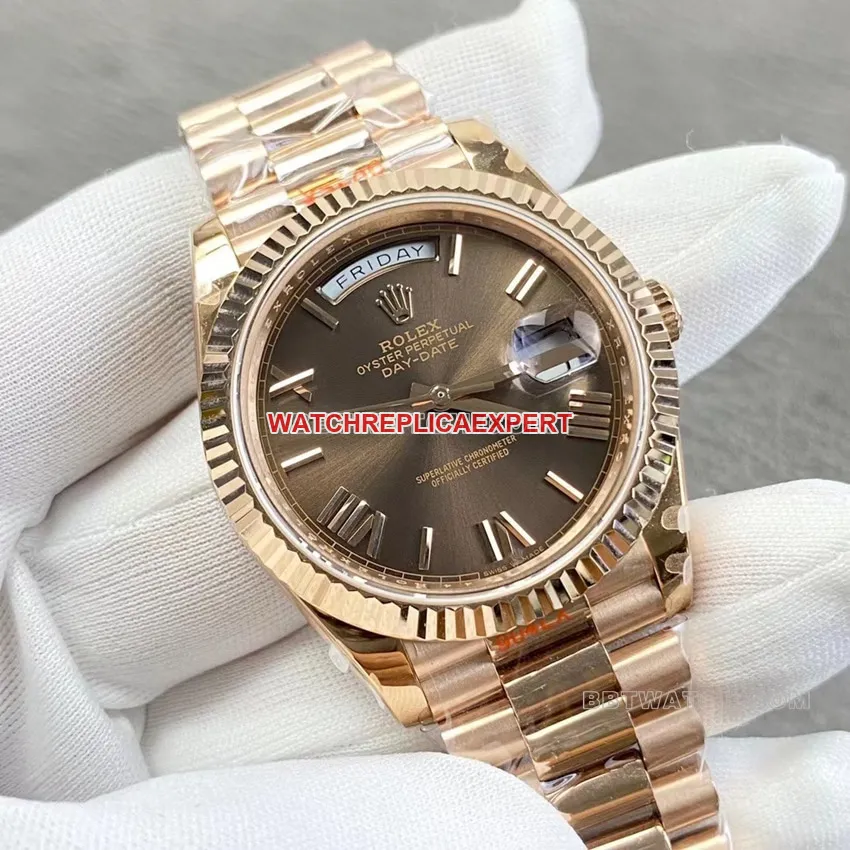 GM FactoryRolexDay-Date type top-tier coffee tray rose goldm228235-0002caseback live photo