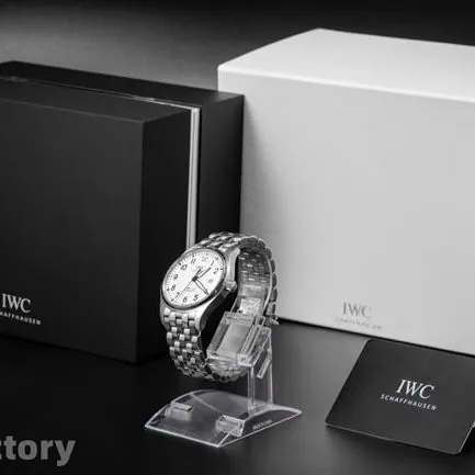 V7 Factory Top collectibles IWC collectible watches Men's White Dial Steel Band Pilot XVIII Series Round Dial Mechanical Watches Front View