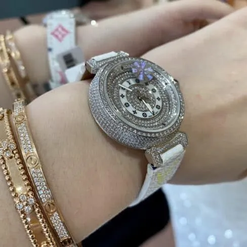Louis Vuitton Women's Top Watch Silver