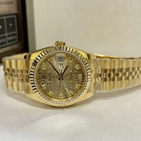 top-tier replicaRolexsuper watch men's gold plate gold band Datejust series watch front view