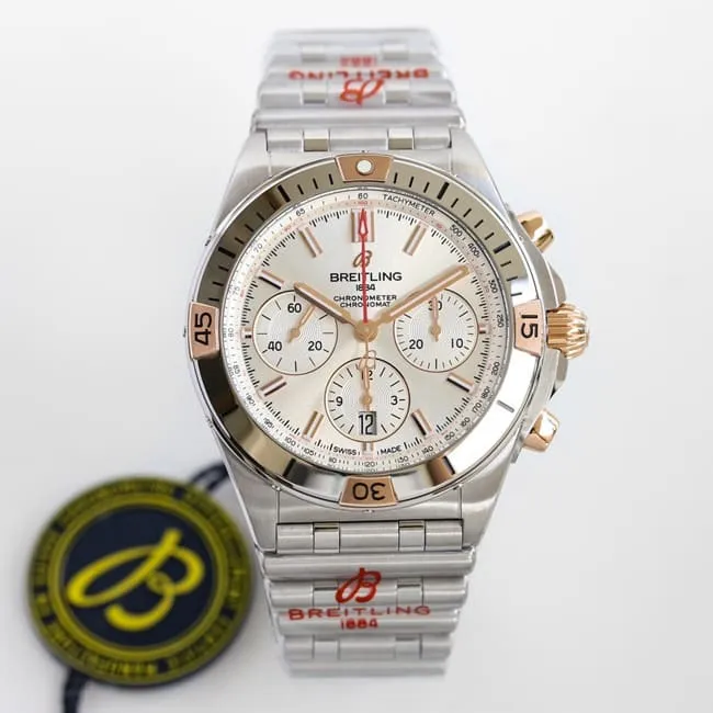 top-tier replicaBreitlinghigh-quality bullet chainAsia-7750movement42mm white dialsteel bracelet men's detail shots