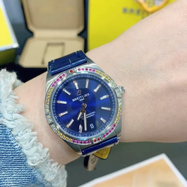 Breitlingtop-tier replicahigh-quality ladies blue dial blue belt automaticchronograph South China Sea capsule series leather strap watch front view