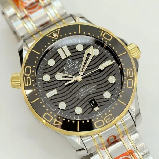 top-tier replicaOmega men's black dialsteel braceletSeamaster 300m series mechanical watch front view