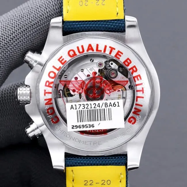 Big factory high-quality brand new Breitling Avenger B01chronograph watch original molded men's watch side view