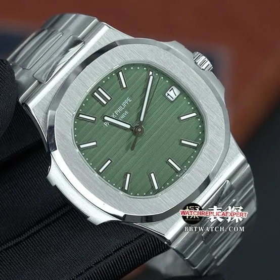 3k factory top-tier watch Patek Philippe men's green dialsteel braceletNautilus series mechanical watch front live photo