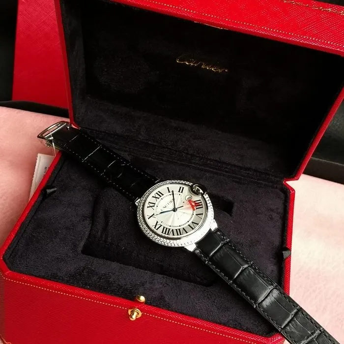 top-tier watch Cartier men's white dial blue balloon series mechanical leather strap watch front view