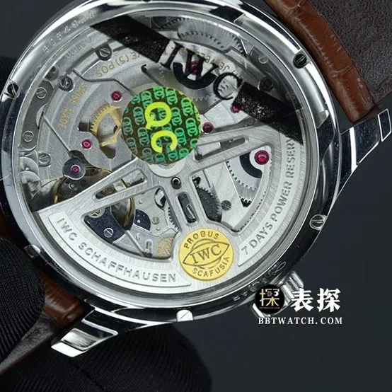 ZF FactoryIWC Portuguese watch men's annual calendar white dialleather strap model pictures and prices front live photo