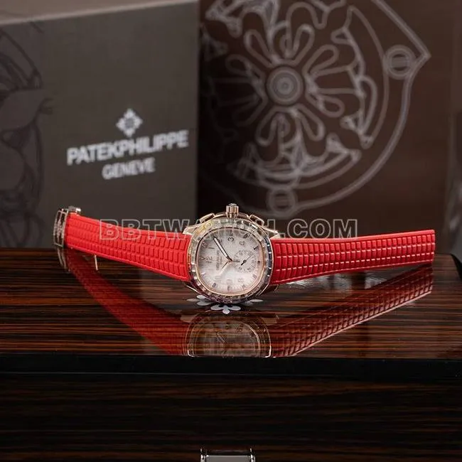 collectible watch Patek PhilippePPM factory Aquanaut mechanical red rubber braceletfront live photo