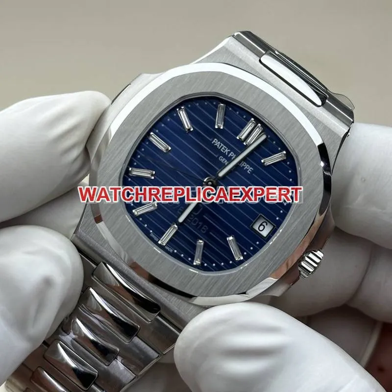 Patek Philippe1:1replica watch BBF factory Nautilus324movementblue dialsteel bracelet model front live photo