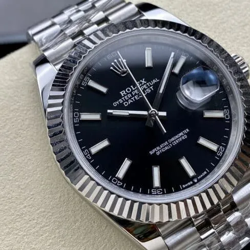 top-tiersuper cloneAR Return of the King Rolexblack dial Oyster Perpetual Datejust41 series men's watch front view