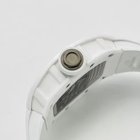 top-tierRichard Mille RM055 strongest personality white ceramic series watch movement picture
