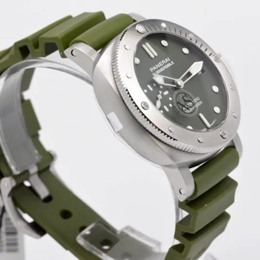 VS Factory2020 Paneraireplica new product PAM1055 watch 42MM Green Sea Spirit front view
