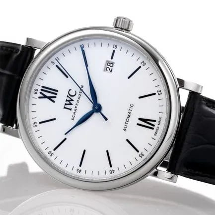 V7 factory top-tier replicaIWC watch men's white dial black belt automatic movement wave fino leather strap watch seven stars recommended front view